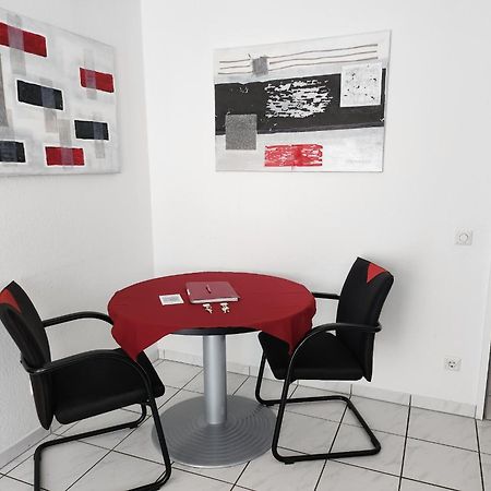Innovative 2-Zimmer-Ferienwohnung Am Kurpark 바트크로이즈나흐 외부 사진